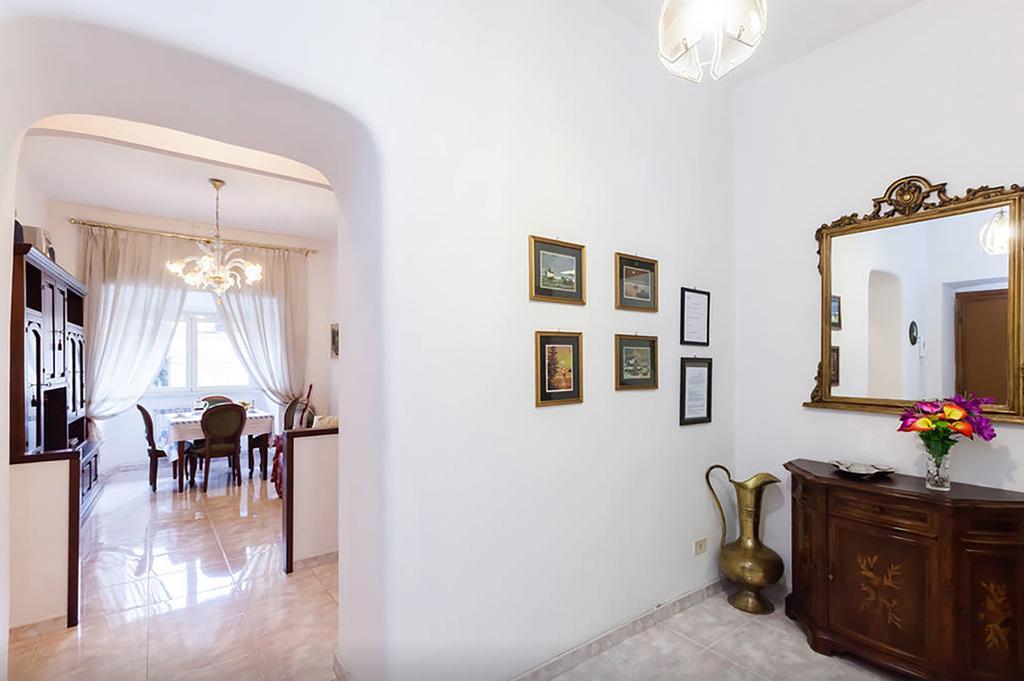 Caterina One O One - Embassy Apartment Ρώμη Εξωτερικό φωτογραφία